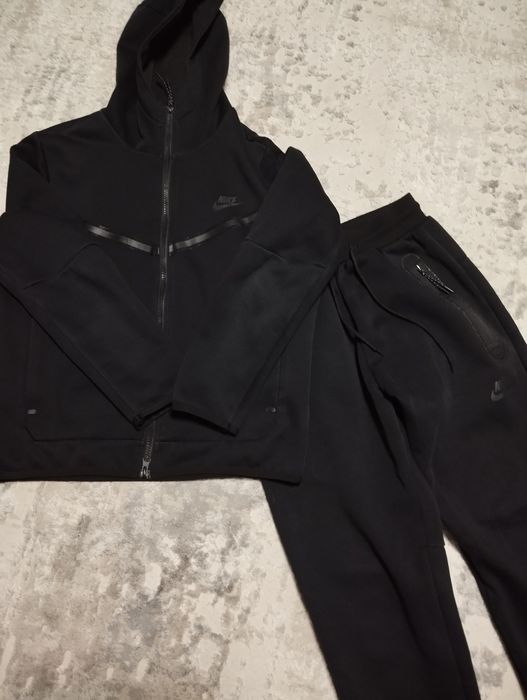 Черная теч флиска