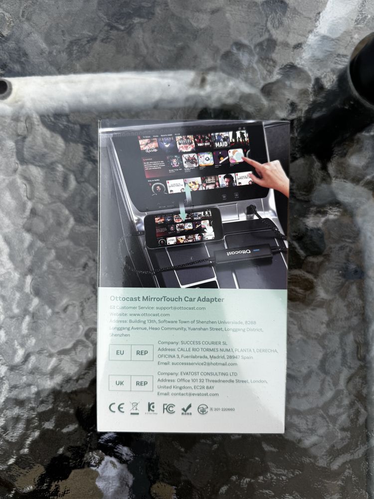 Ottocast MirrorTouch – безжичен CarPlay и screen mirroring адаптер