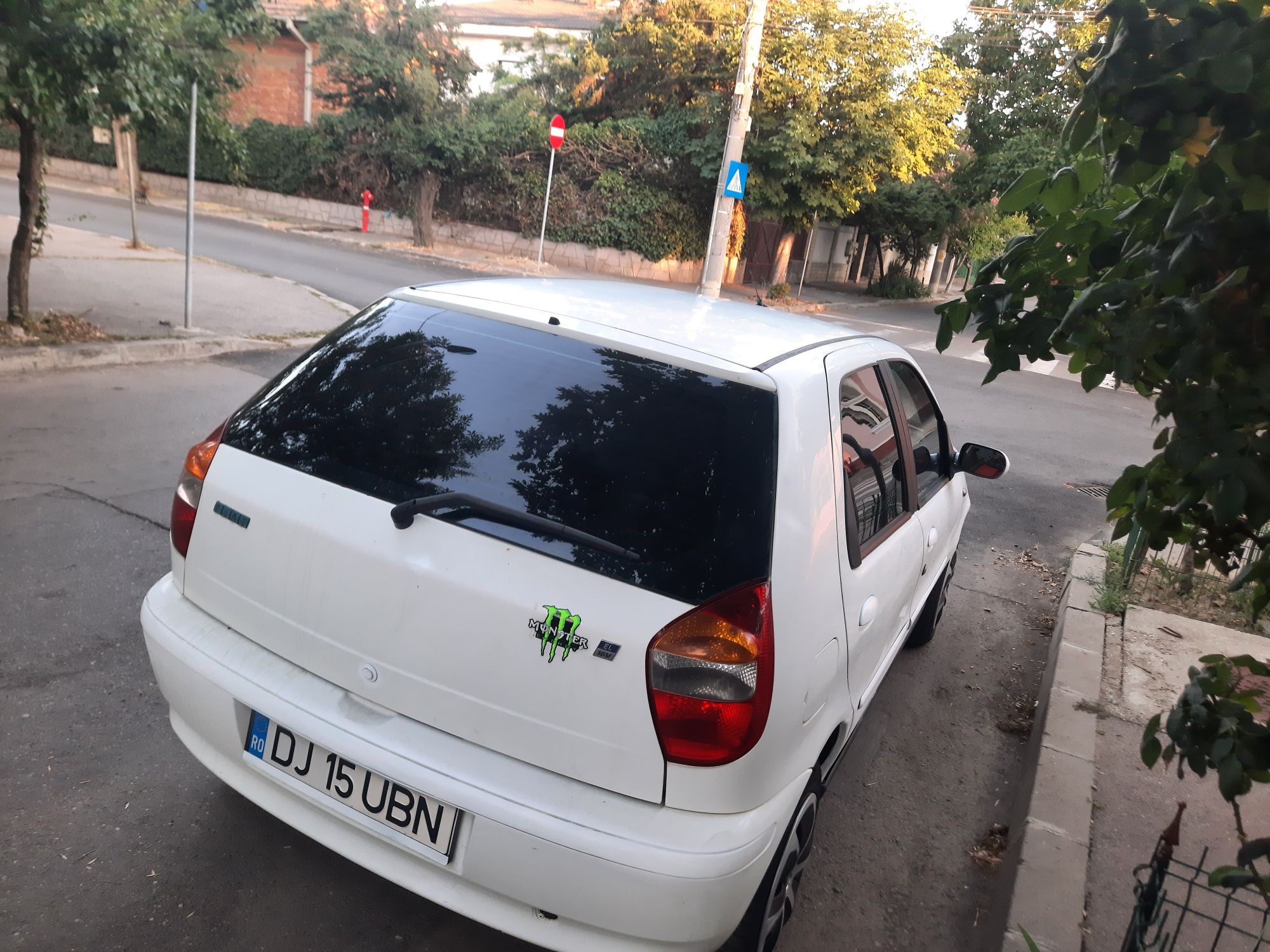 Vand Fiat Palio 2005 1.2 benzina, A.C, acte val.1 an la SUPER PRET!!