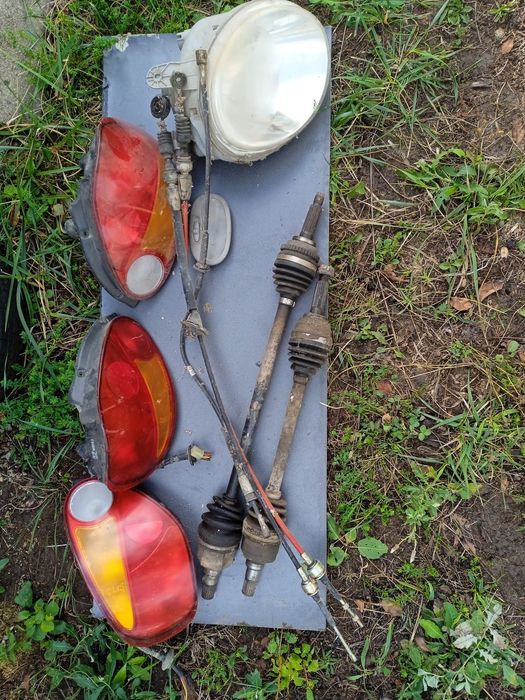 Vând piese auto Matiz daewo