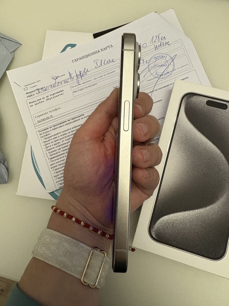 Iphone 15 pro 128gb white с оставаща гаранция