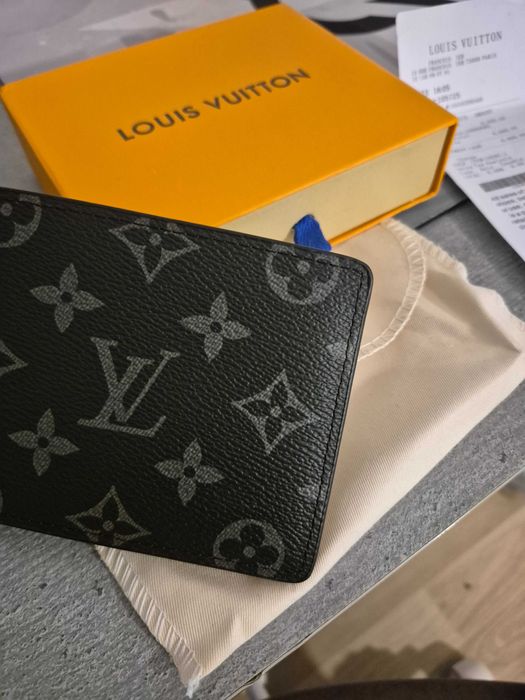 Portofel Louis Vuitton Monogram Eclipse –autentic, în stare impecabilă