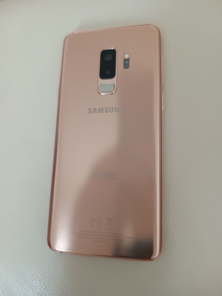 Samsung S9+,dual SIM,gold.
