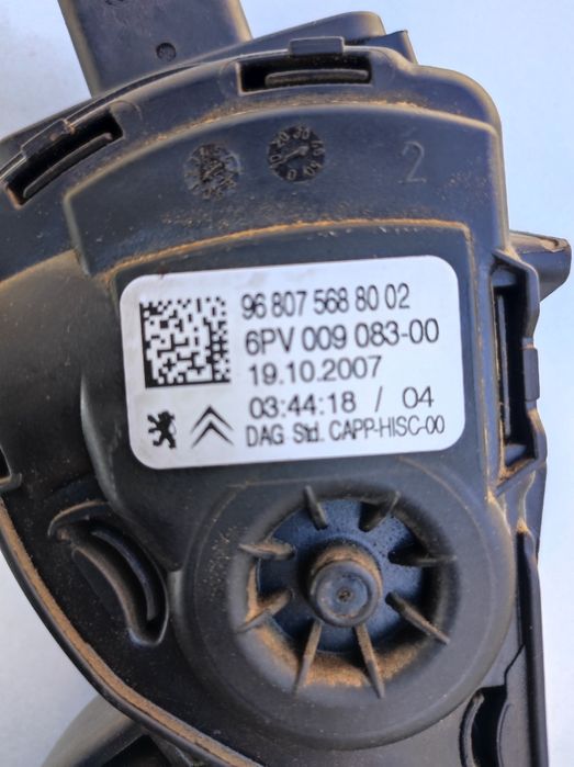 Потенциометър на газта на Пежо-307(фейслифт)