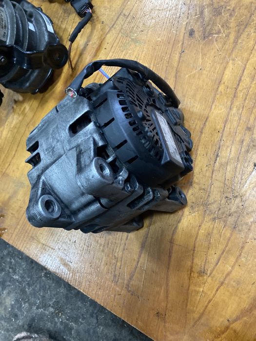 Citroen c4 picasso 2009година 1.6hdi 109кс Динамо