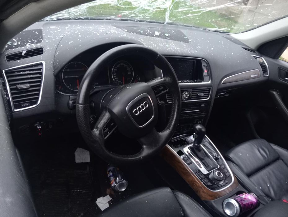 Vând audi Q5 Avariat