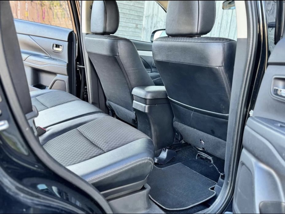 Mitsubishi Outlander 2015 PHEV