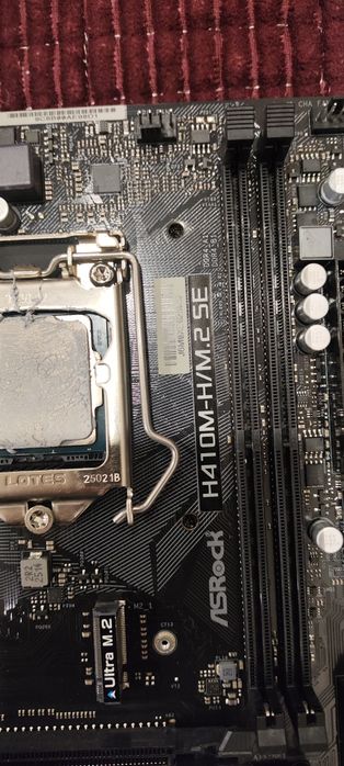 Продам материнскую плату с процессором lga 1200
