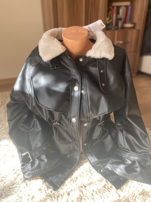 Дамско черно зимно яке