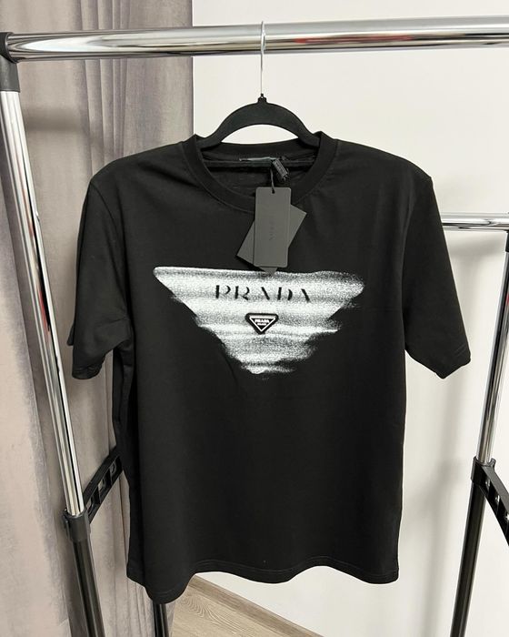 Tricou PRADA super calitate