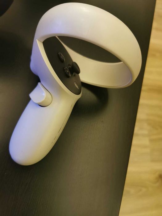 Продавам Oculus quest 2