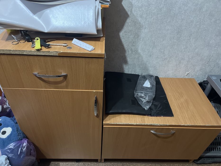 Отдам даром шкаф и прихожка