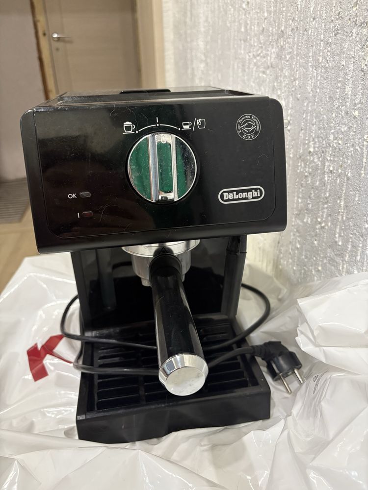 Кофемашина Delonghi