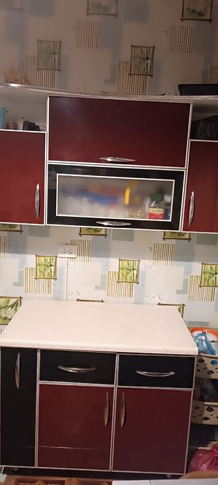 Продается кухонный гарнитур.
