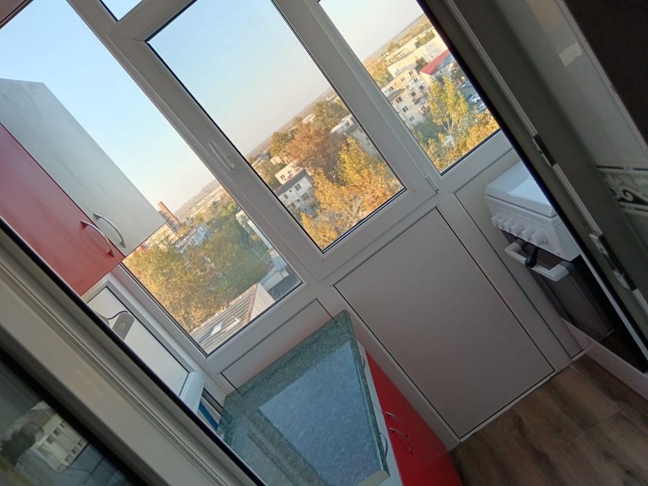 inchiriez ap 2 camere decomandat zona centrala 2000 lei negiciabil