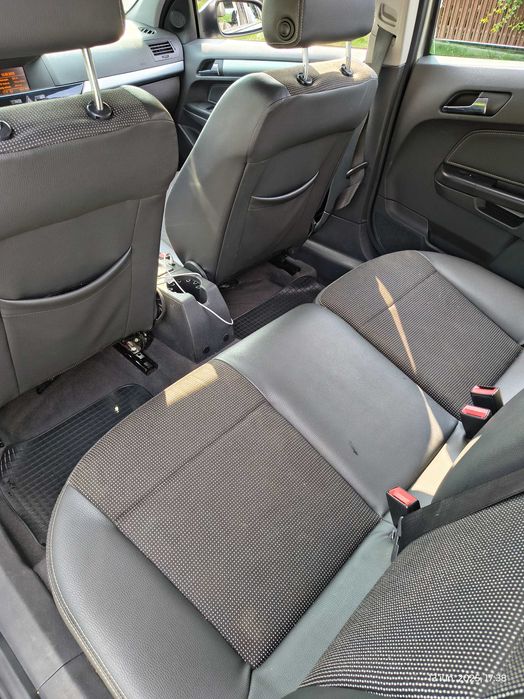 De vânzare Opel Astra H 2009