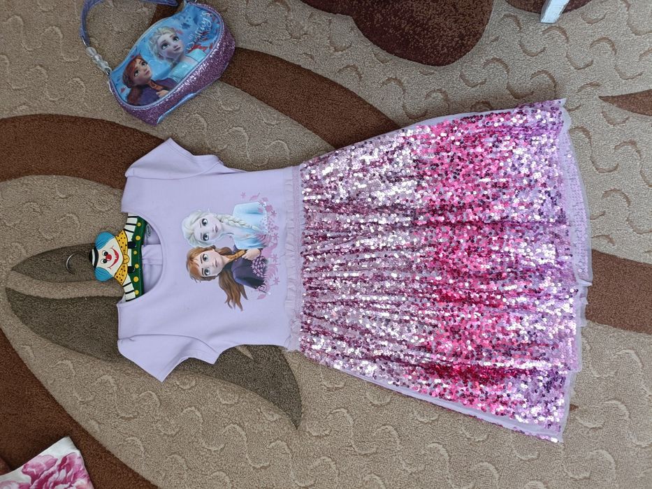 Rochiță Elsa 6_8 ani