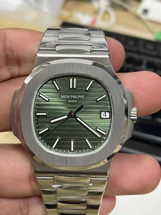Patek Philippe Nautilus Silver Collectie v2
