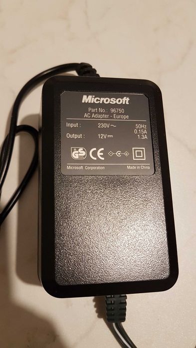 Adaptor original Microsoft 12 Volti 1,3 Amperi