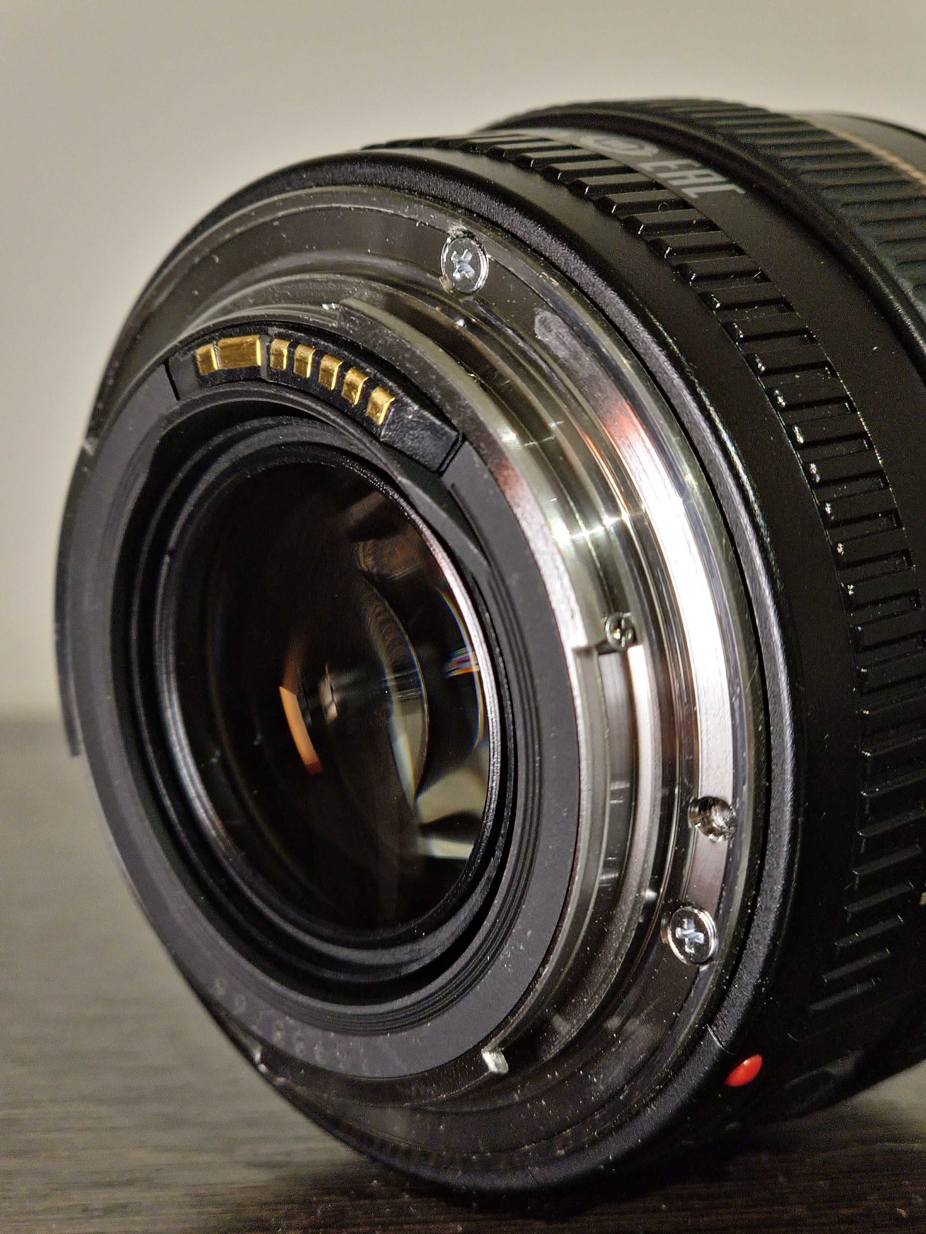 Canon EF 50mm f/1.4 USM Lens