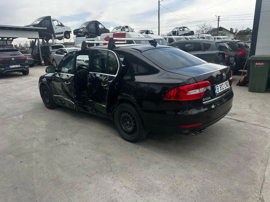 Bara spate skoda superb 2 facelift