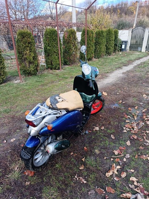 Vând sau schimb cuter de 125cc