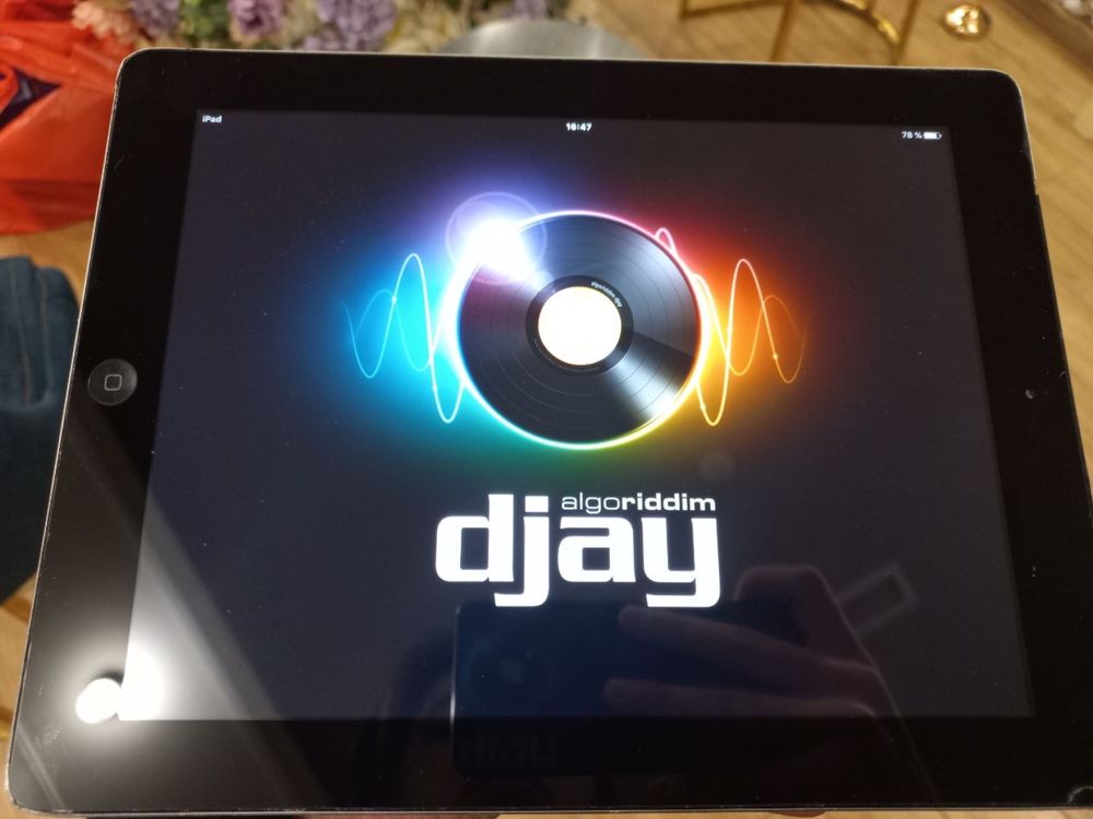 Ipad 4 32gb ishlashi yaxshi