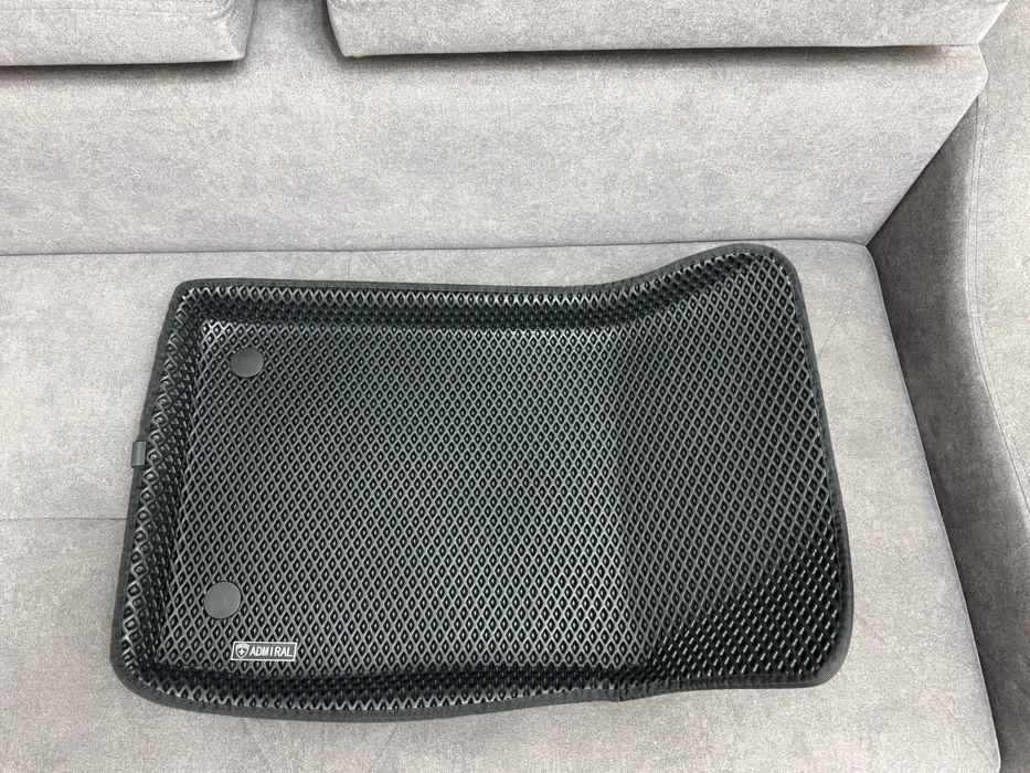 Продам оригинальные коврики на Chevrolet Cobalt — быстро и без торга