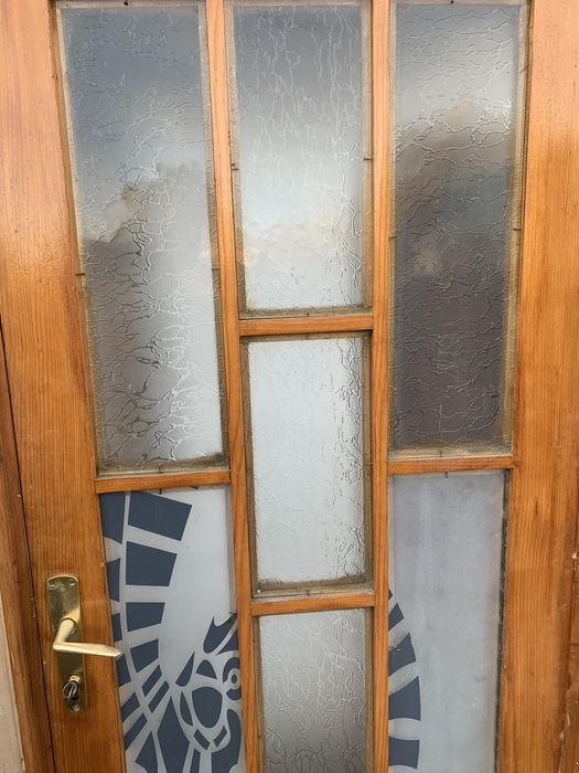 usi lemn masiv second hand