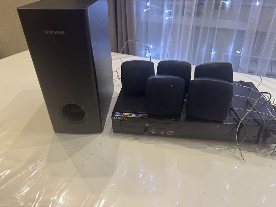 В продаже музцентр,