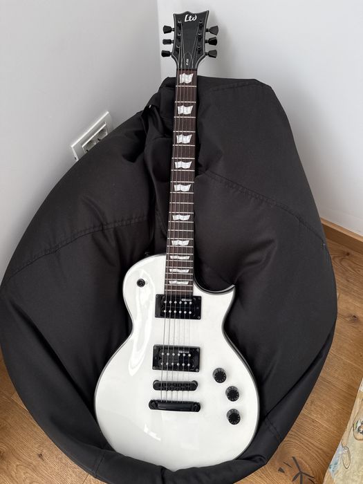 Chitara ESP LTD EC-256 Snow White