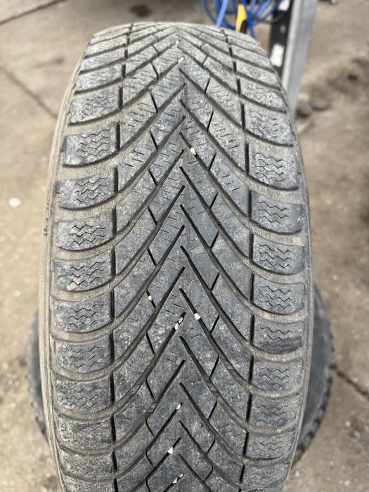 Зимни Гуми Пирели 185/65/15