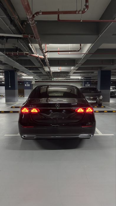 Срочно Mercedes Benz W214 E300 Long