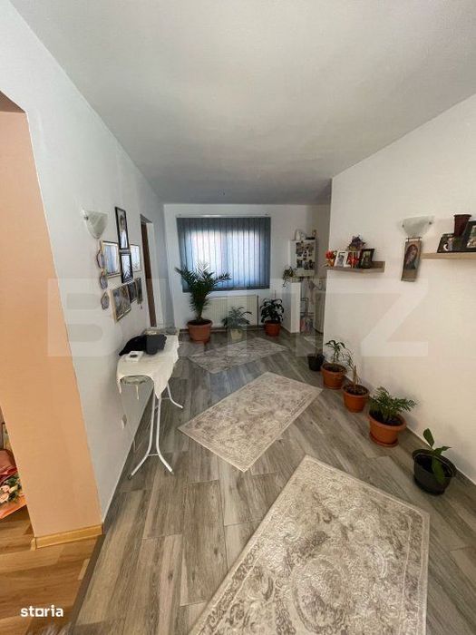 Casa cu 3 camere, 90 mp, 2 anexe gospodaresti si teren de 3000 mp, zon