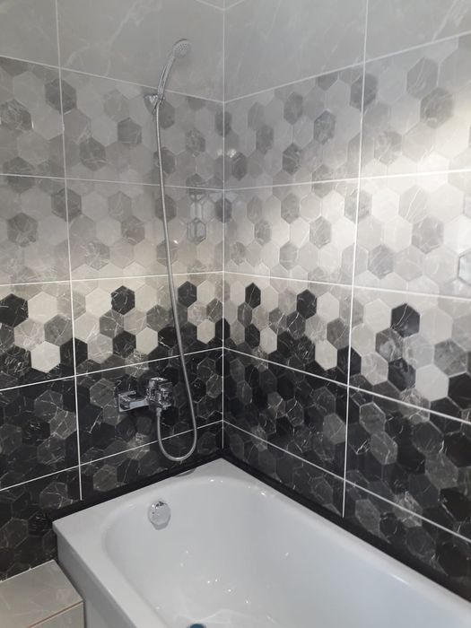 Укладка кафеля в санузлах и рабочей зоне кухни