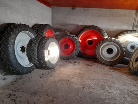 Roti Tehnologice inguste  fiat ,445  reglabile pentru orice Tractor