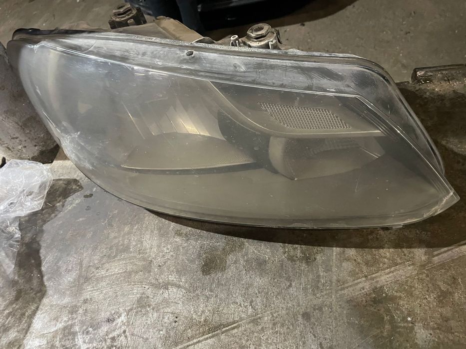 Продам 2 фары от VOLKSVAGEN caddy