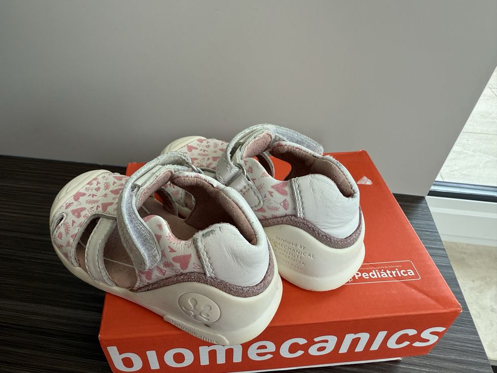 Biomecanics-сандали за прохождане,20 номер