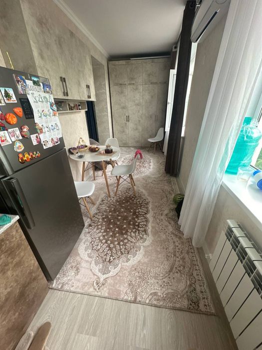 Продается квартира , гостинница сафир.