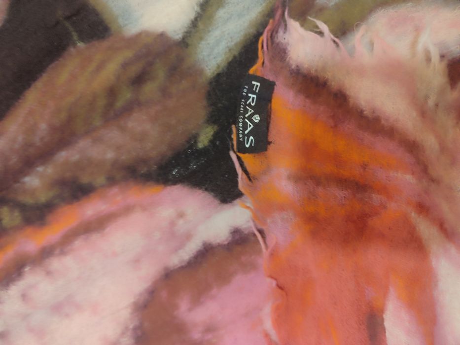 FRAAS Wool - Романтичен флорален дизайн