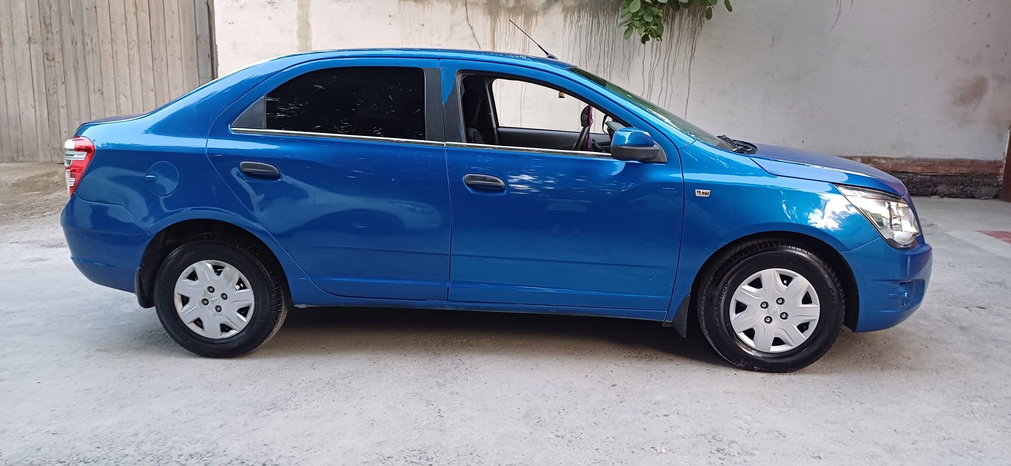 Cobalt 2pozitsiya sotiladi