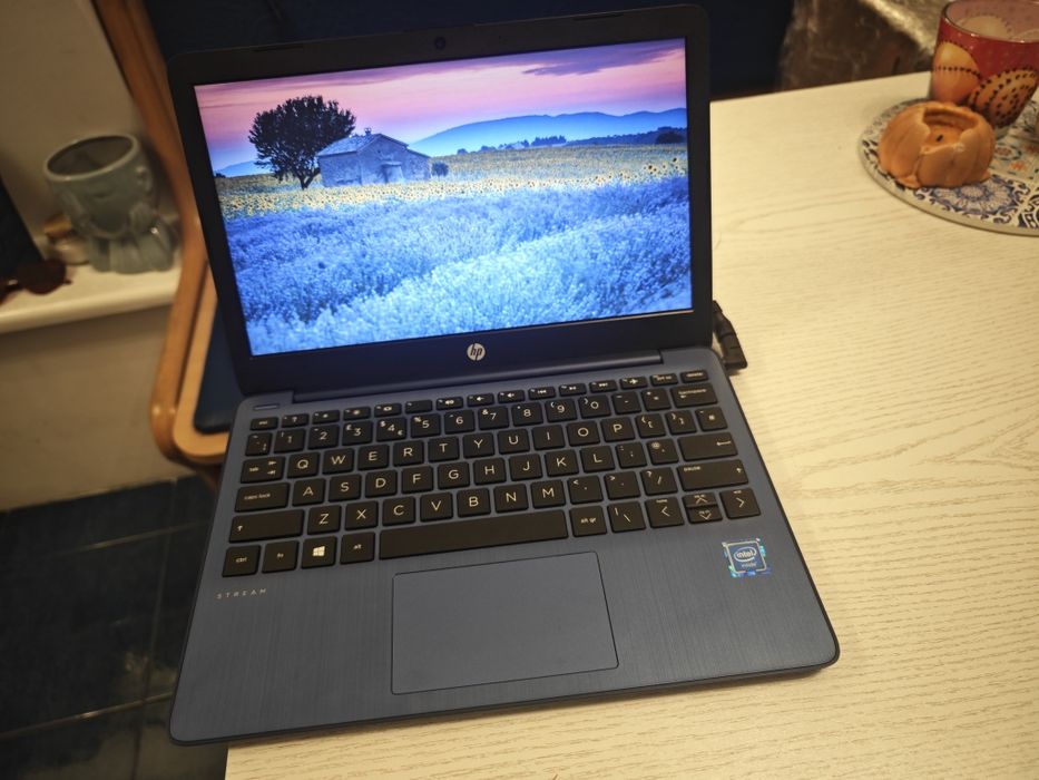 HP stream 11inch