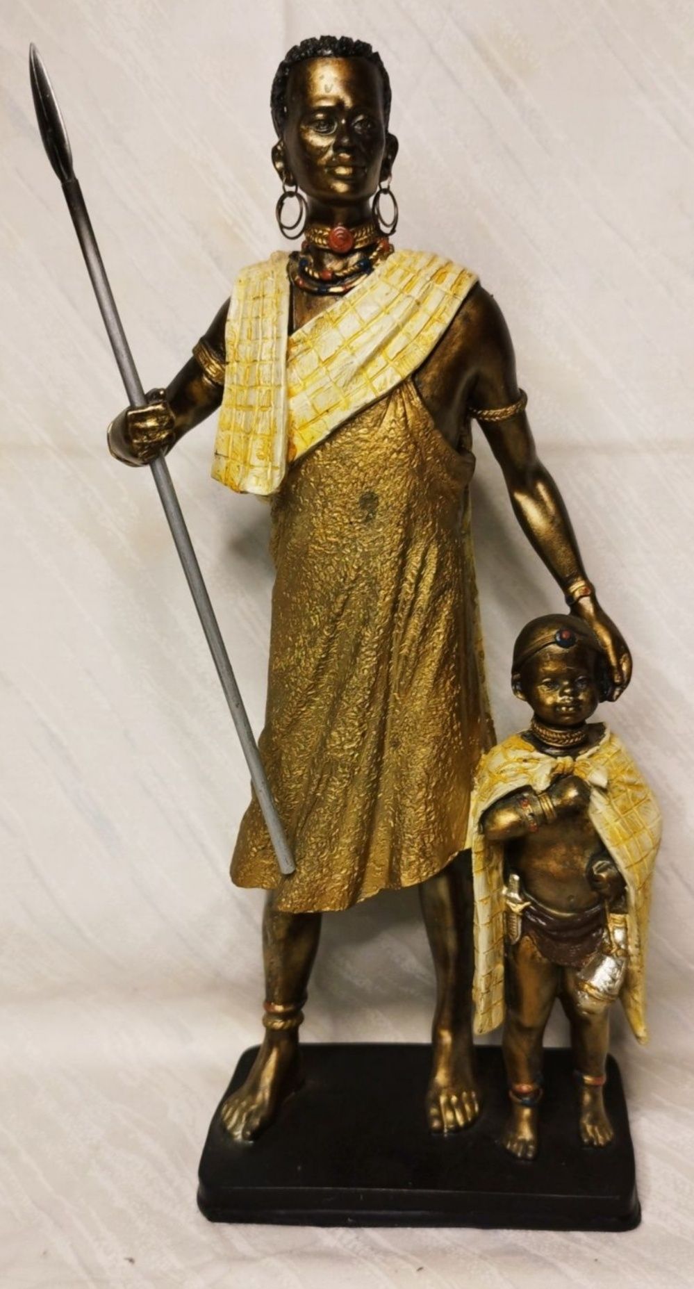 Statueta decorativa Afticani Massai Colecția Gleneagles Studio.