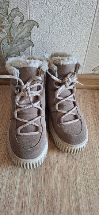 Детские ботинки на девочку