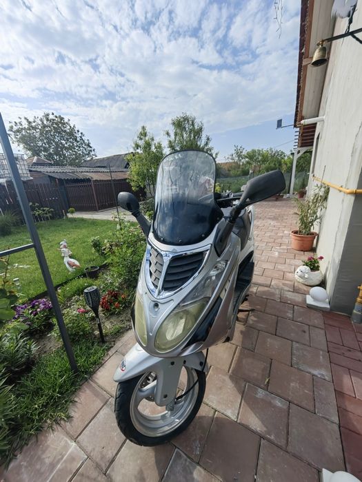 Vând Scuter First Bike 150