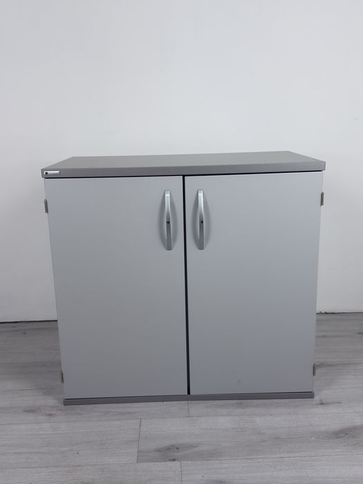 шкаф за съхранение, попки книги и други материя обзавеждане