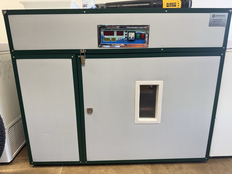 Incubator automat uniteh DZM-528