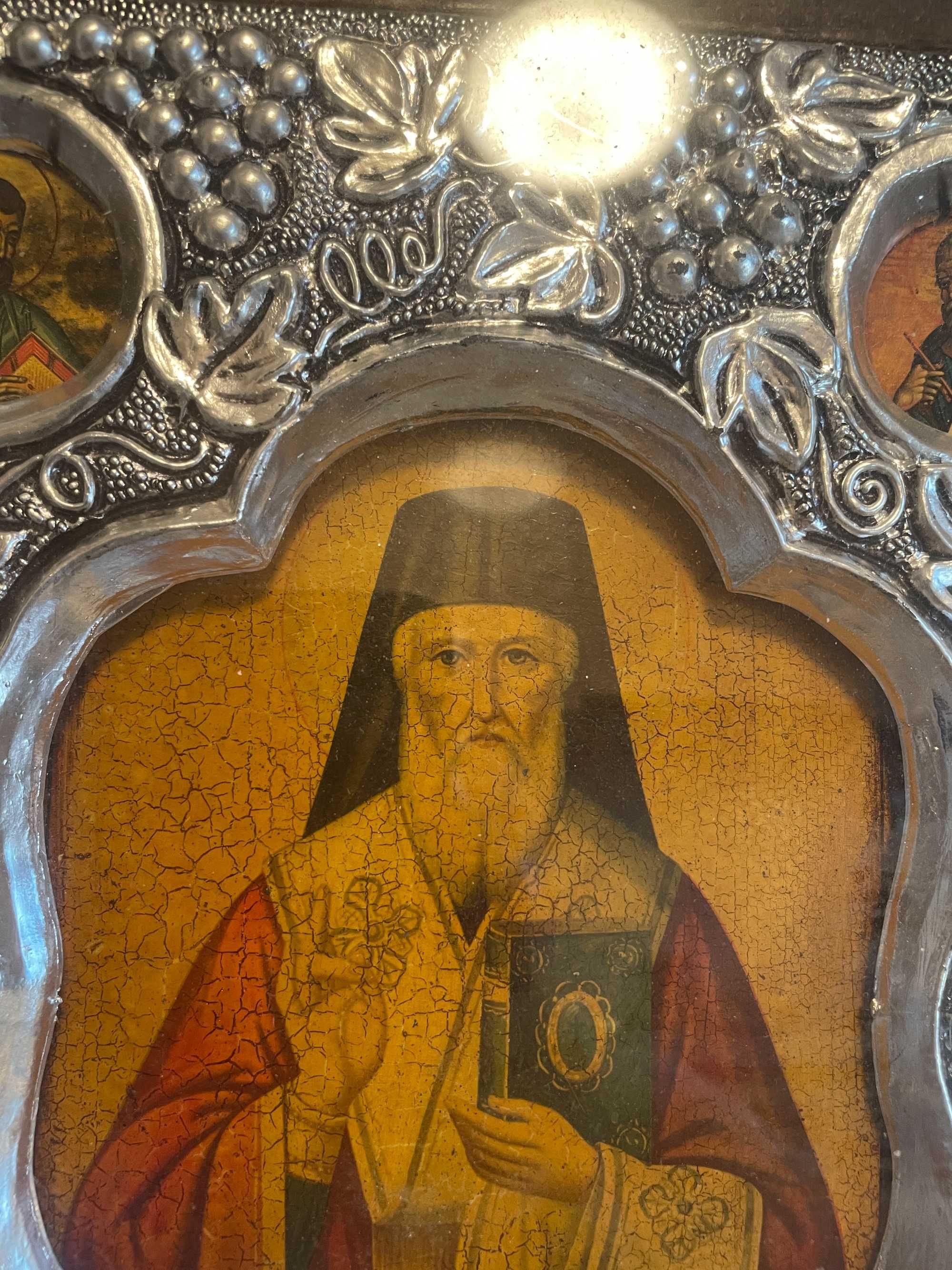 icoana veche deosebita tablou cu geam icoana veche icoana argintata