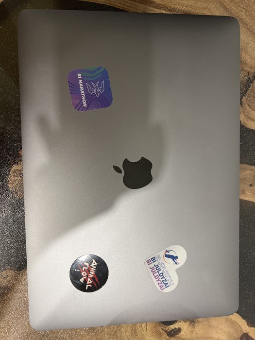 Macbook air M1 2020