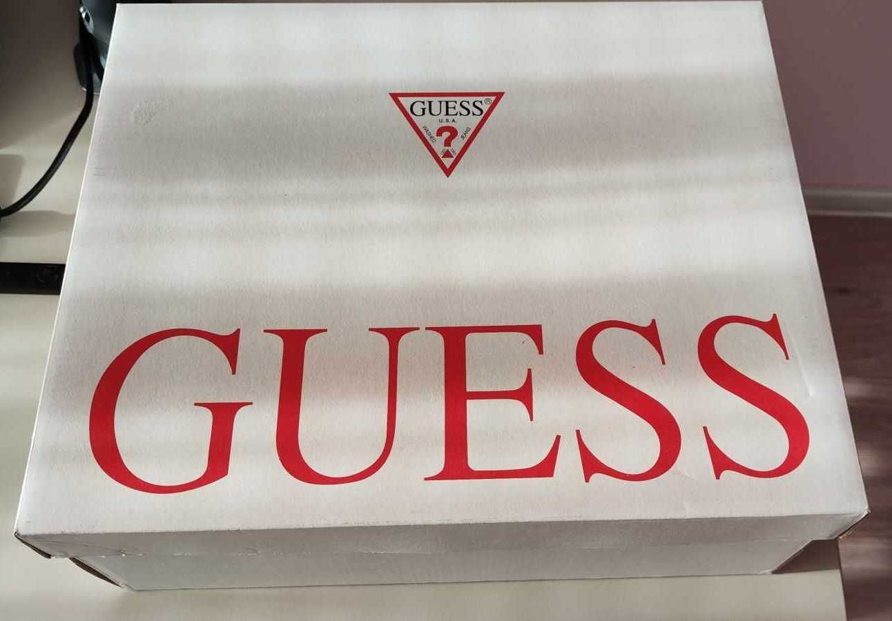 Мъжки зимни обувки Guess